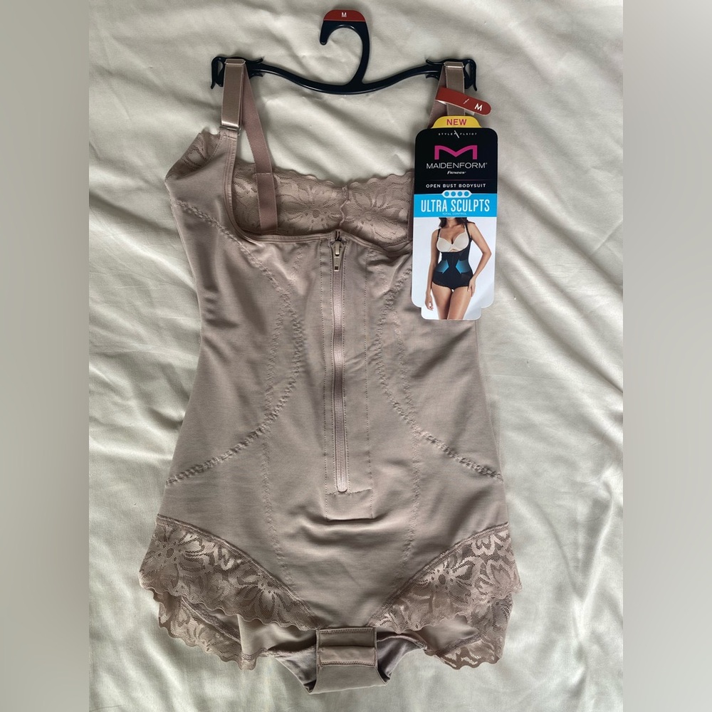 Maidenform Women's Ultra Sculpts Open Bust Faja Bodysuit